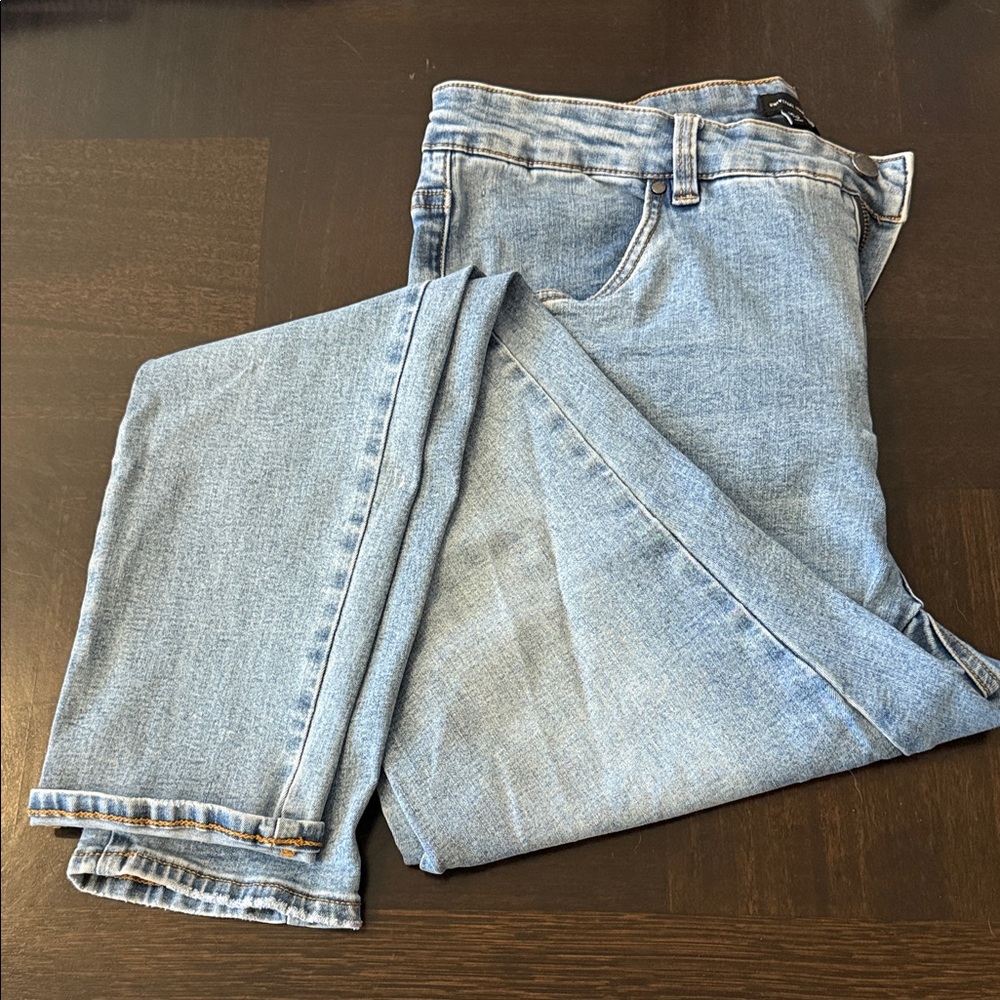 Universal Standard Distressed Skinny Jeans